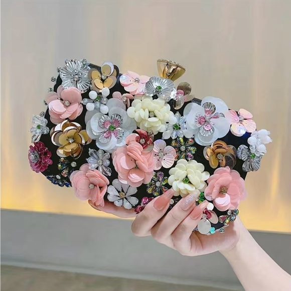 Jane Chic Designs Black Blooming Bliss Clutch - Picture 5 of 9